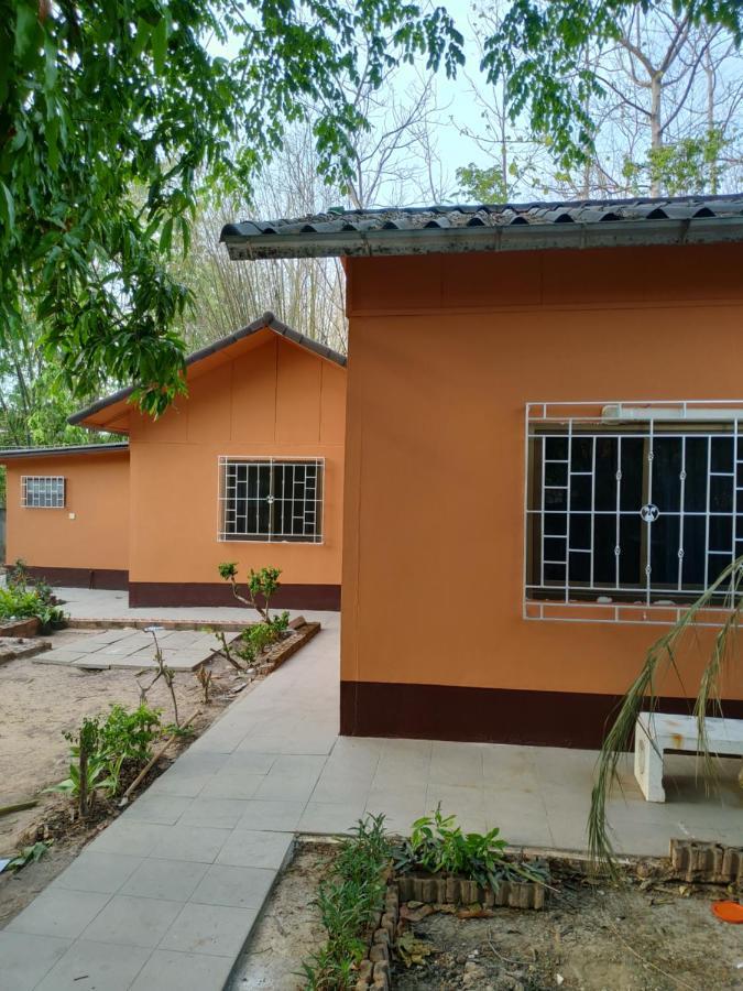Home Stay Stc Bed And Breakfast Удон-Тхани Экстерьер фото