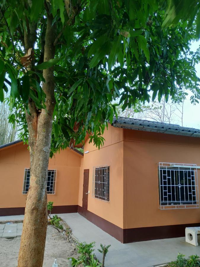 Home Stay Stc Bed And Breakfast Удон-Тхани Экстерьер фото