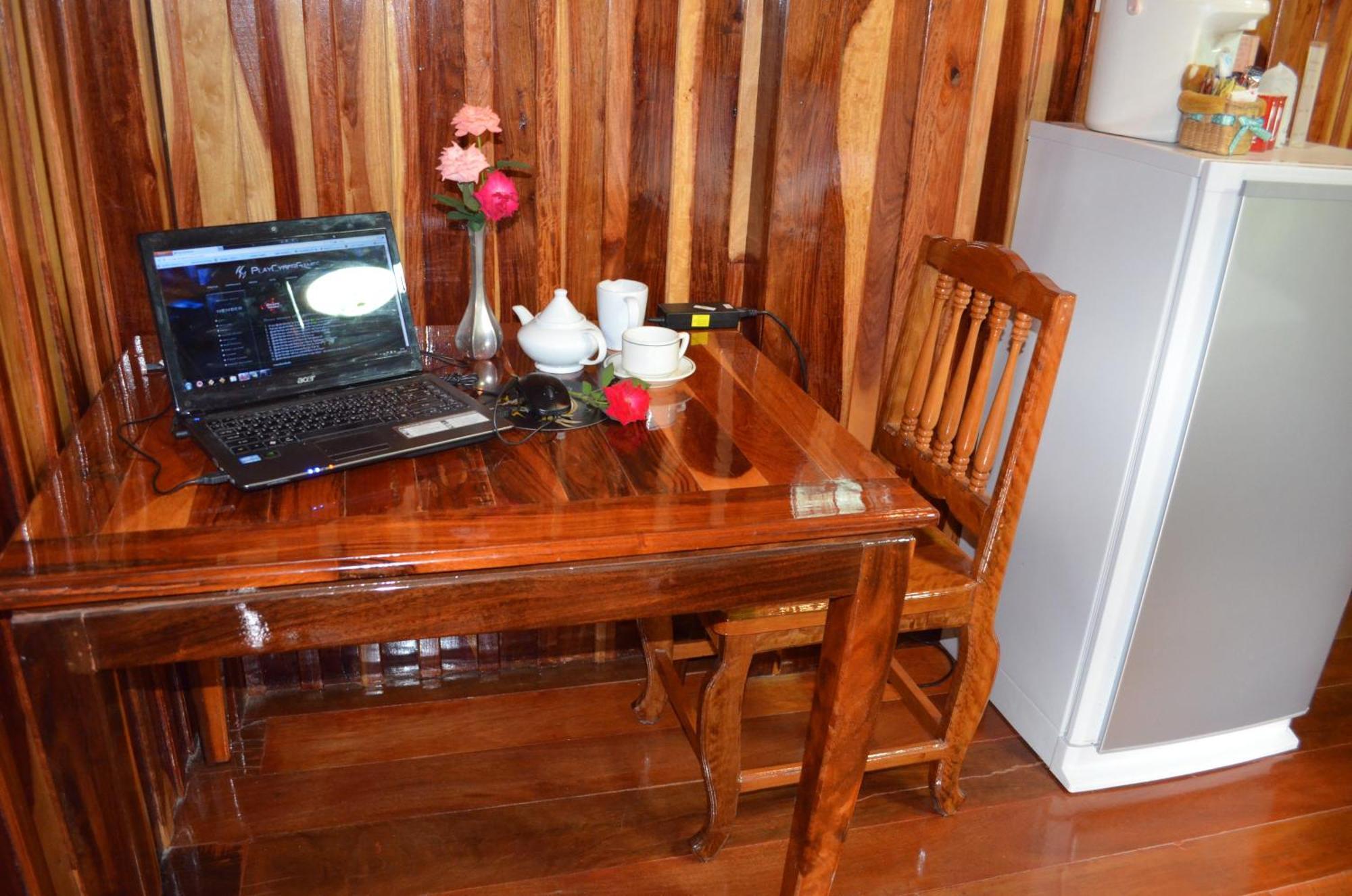 Home Stay Stc Bed And Breakfast Удон-Тхани Экстерьер фото