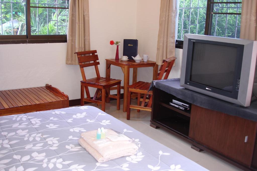 Home Stay Stc Bed And Breakfast Удон-Тхани Номер фото