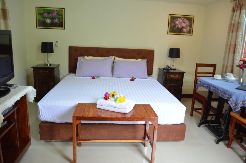Home Stay Stc Bed And Breakfast Удон-Тхани Номер фото
