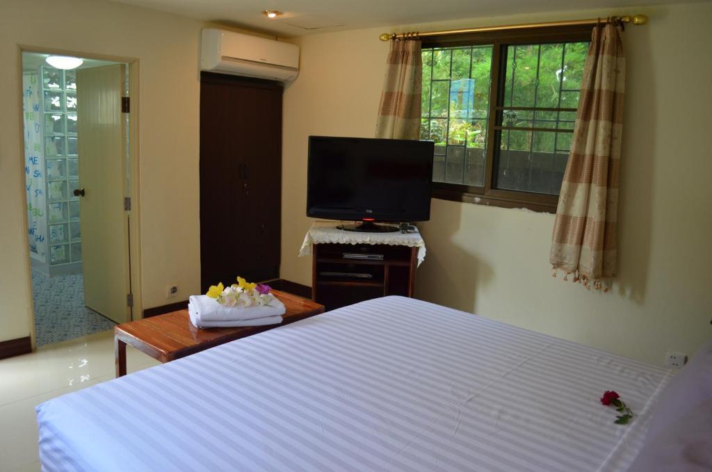 Home Stay Stc Bed And Breakfast Удон-Тхани Номер фото